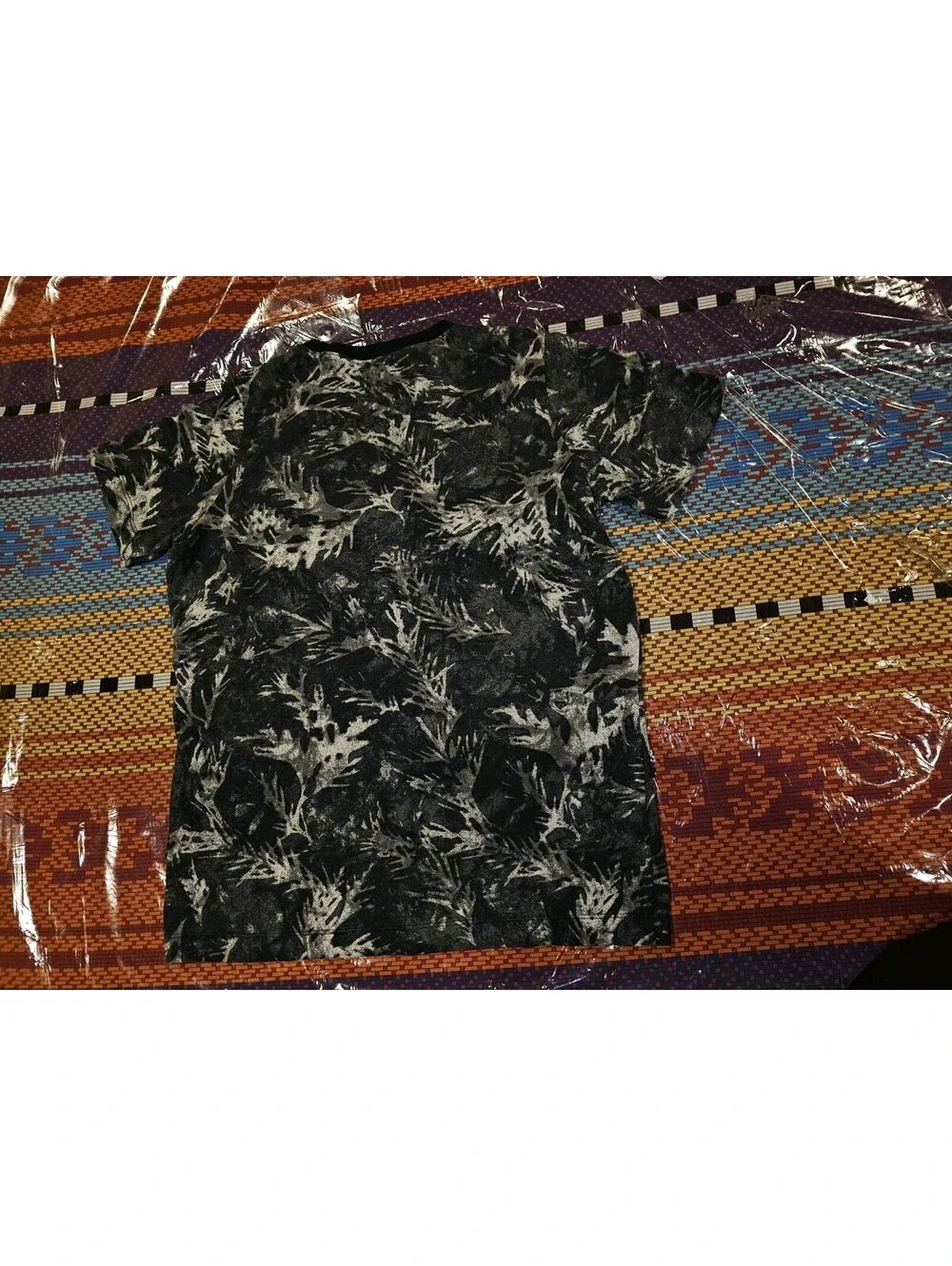 Nike Big Kids Boys Large Mixed Dark Grey And Light Grey Shirt Camo